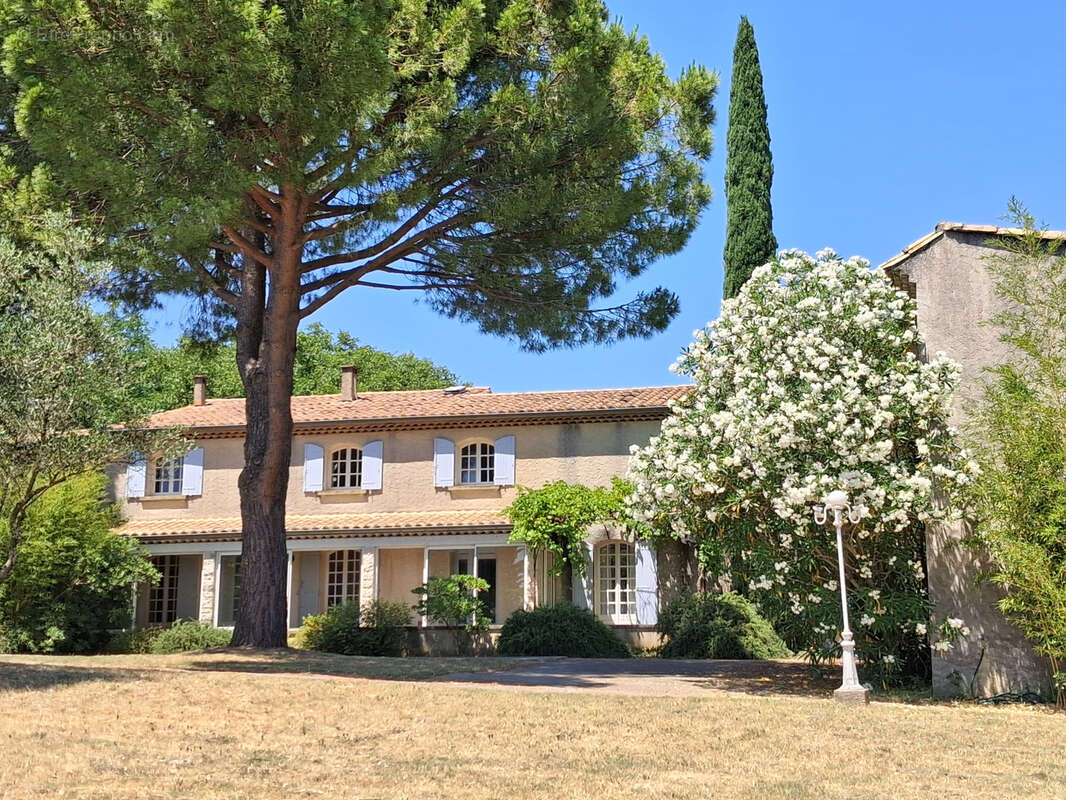 Maison à MONTBOUCHER-SUR-JABRON