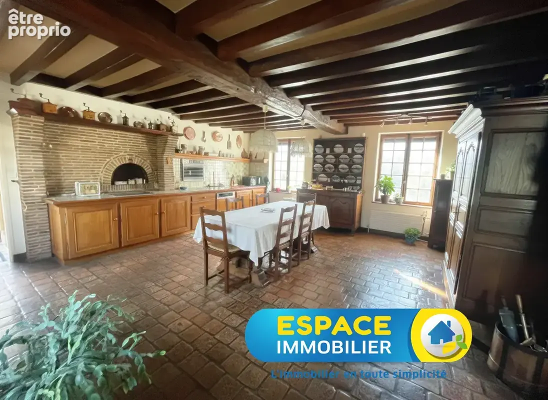 Ensemble immobilier avec ferme ancienne rénovée et dépendances sur 2,764 hectares à Bray-Saint-Aignan - photo 5