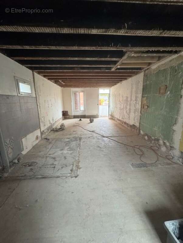 Plombieres les dijon plateau viabilise de 43 m2 avec parking et terrasse - photo 2
