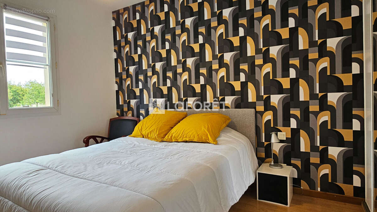 Maison à VIC-FEZENSAC