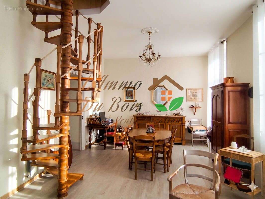 Appartement à CHATEAUNEUF