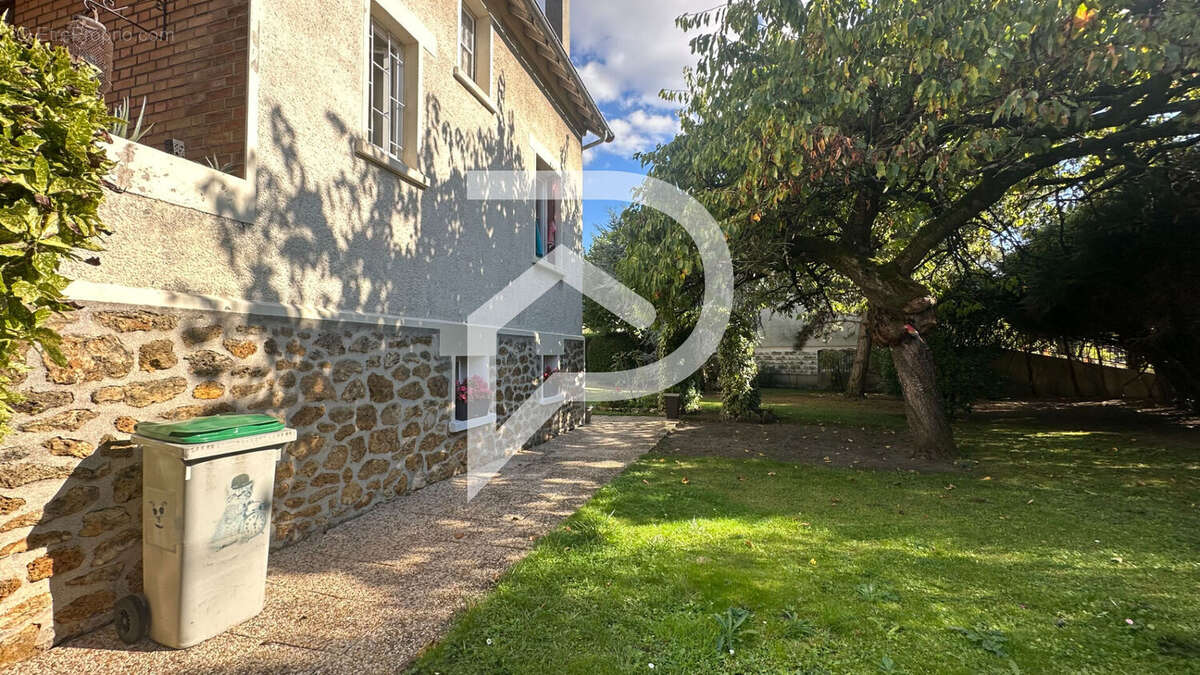 Maison à AULNAY-SOUS-BOIS