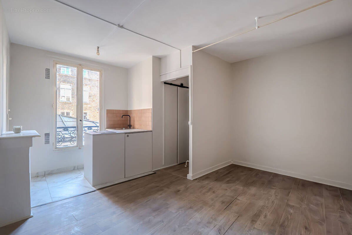 Appartement à PARIS-18E