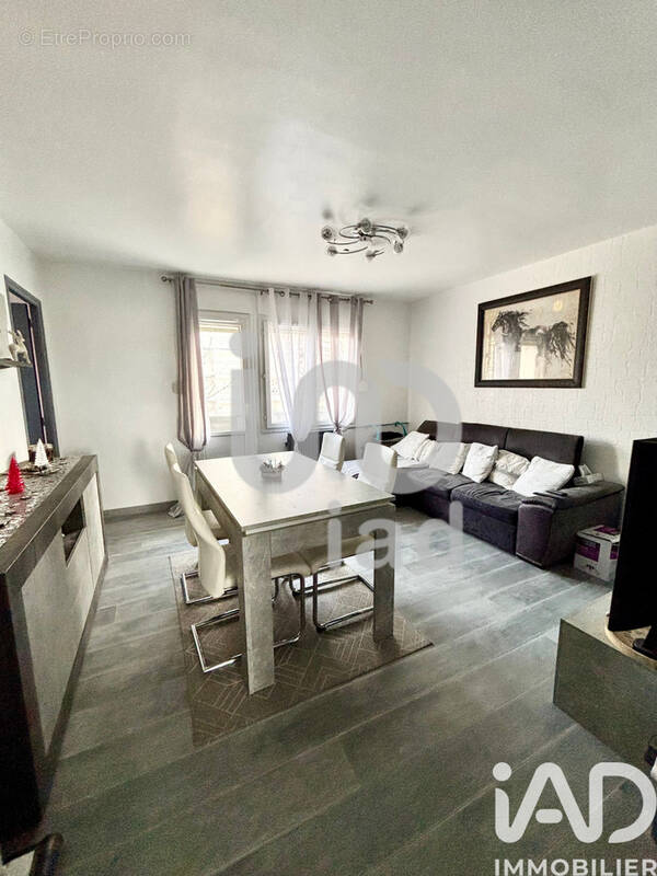 Photo 1 - Appartement à SARTROUVILLE