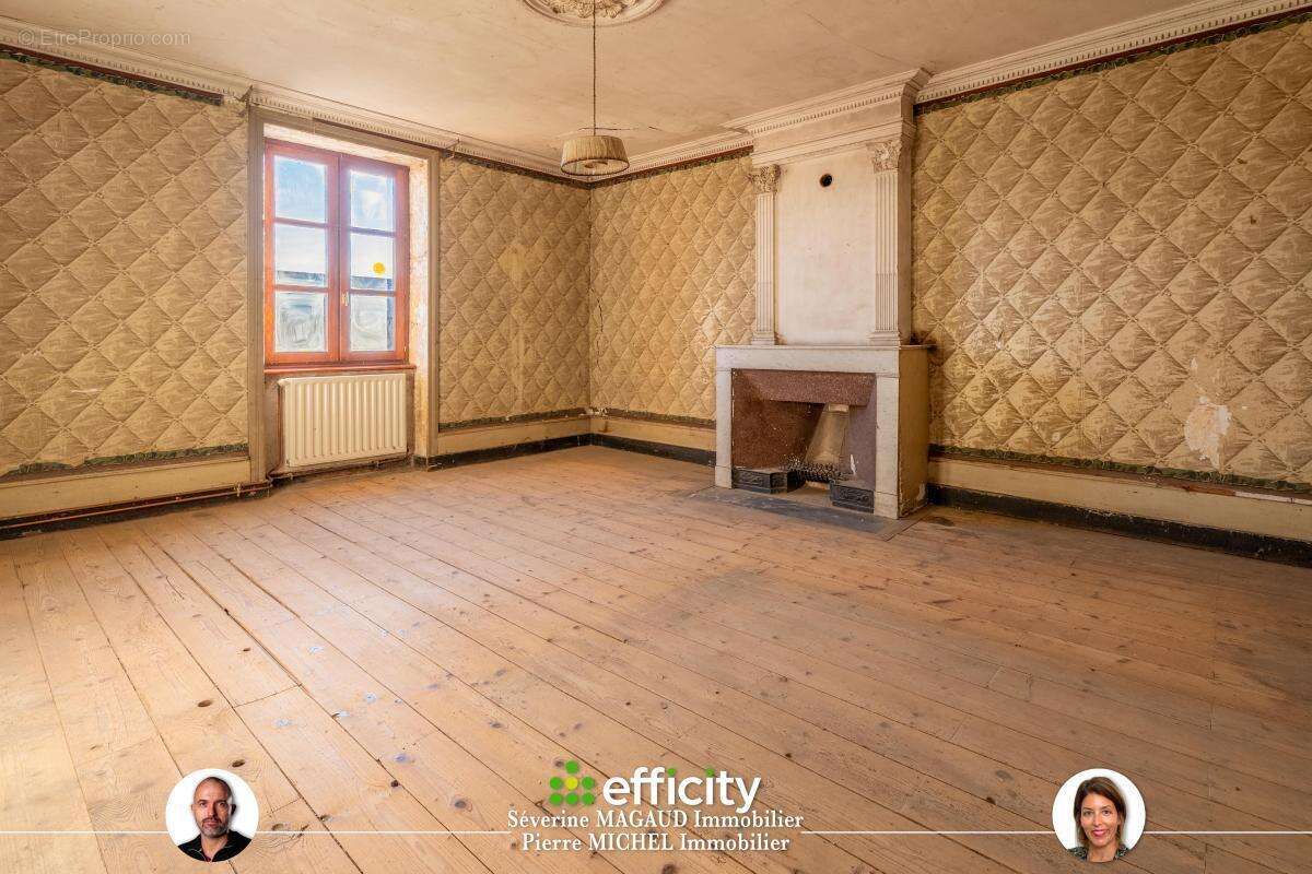 Maison à PONTCHARRA-SUR-TURDINE