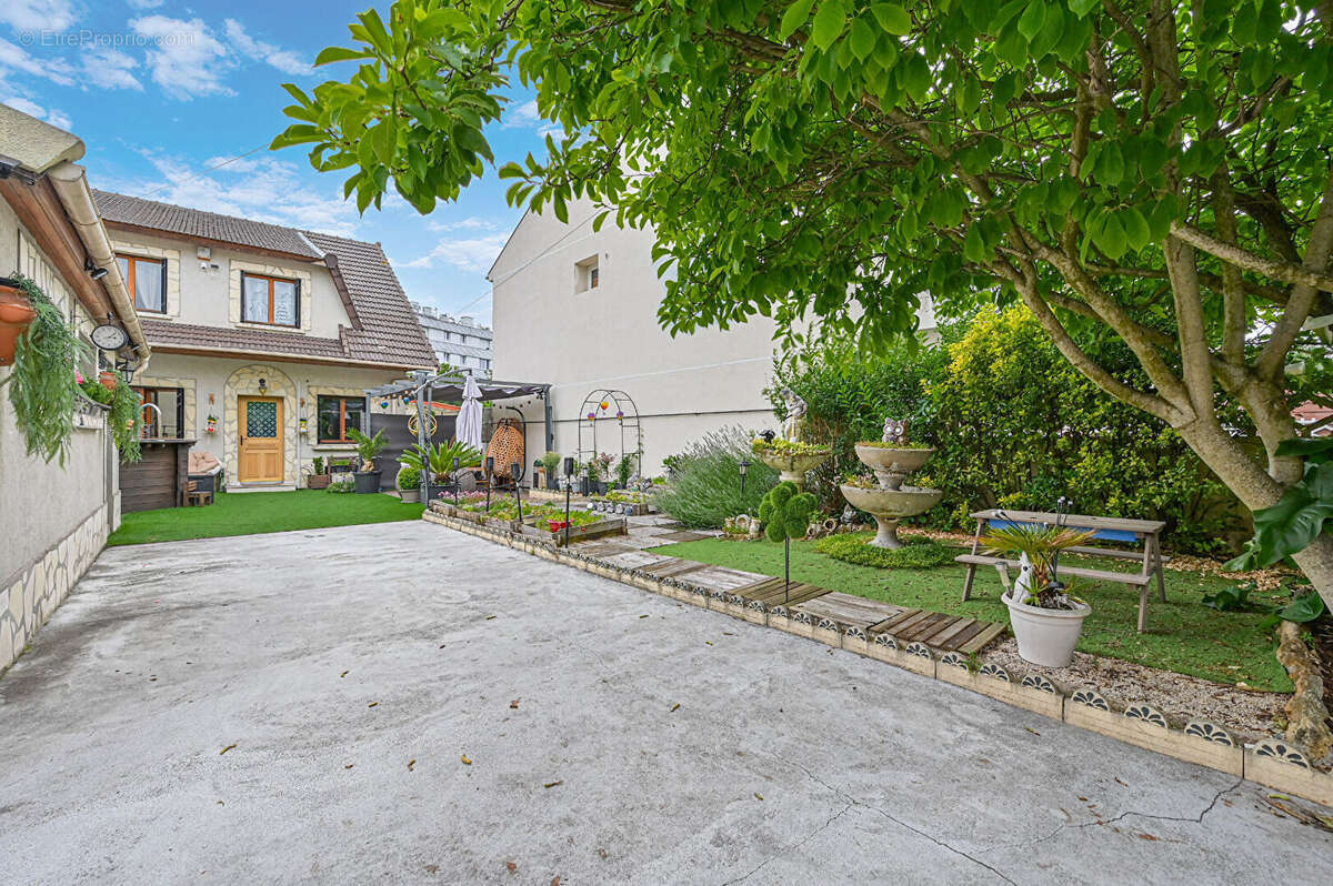 Maison à DRANCY