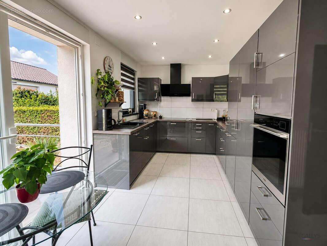 Maison 126 m² à Creutzwald  - photo 6