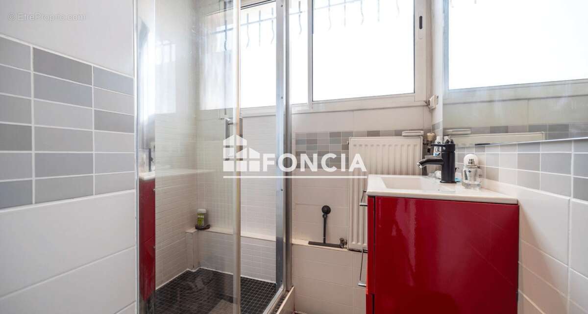 T2 Bis (ancien T3) rénové 58m2 avec balcon / Quartier Jolimont - photo 8