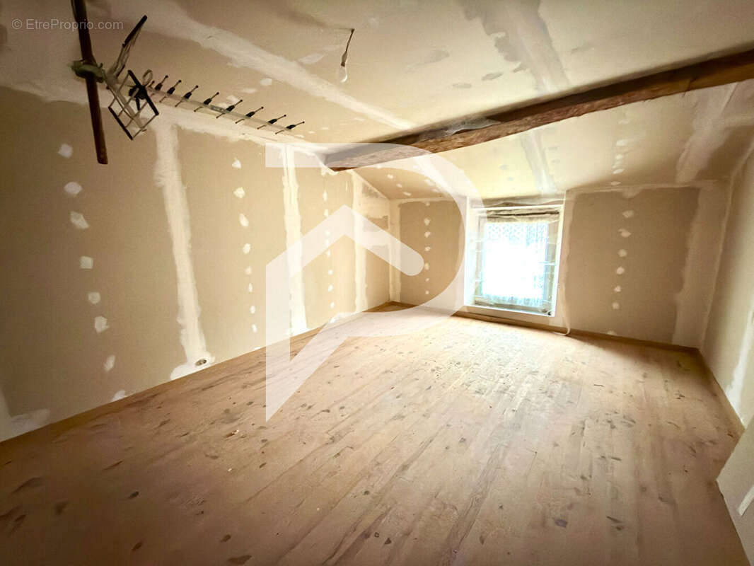 Maison à FRESNES-SUR-APANCE