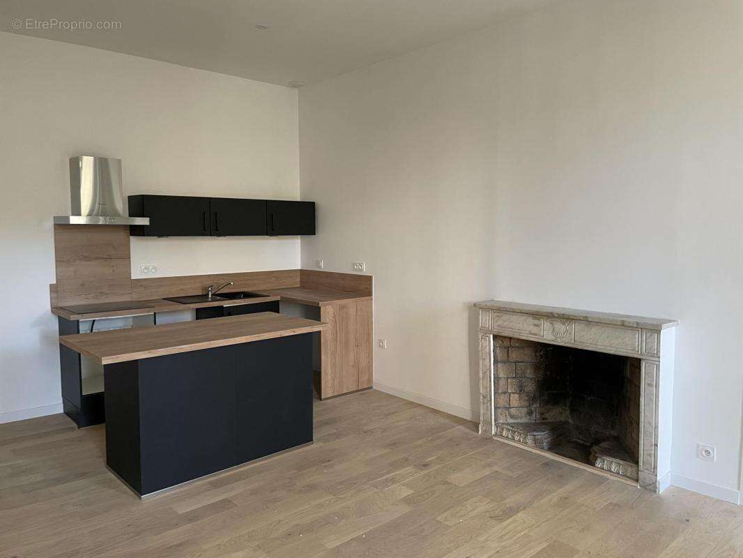 Appartement à UZES