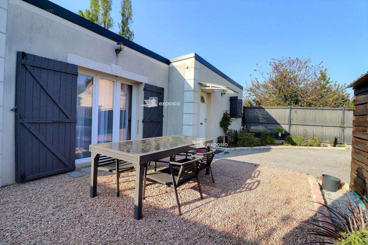 Maison à SAINT-GERMAIN-LES-ARPAJON