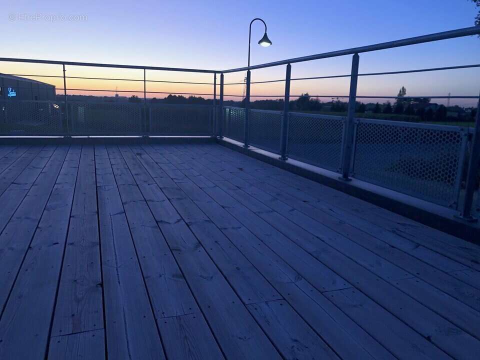 Commerce à POMPIGNAC