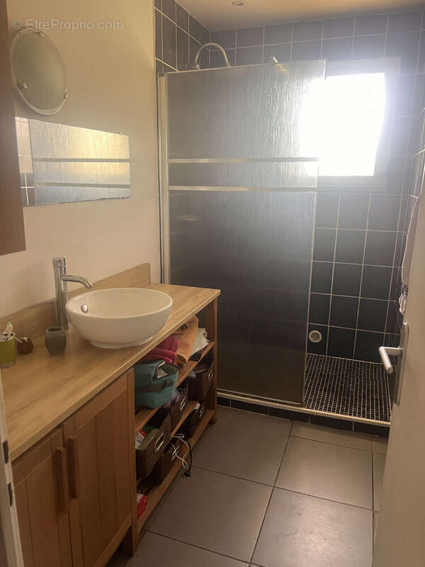 Maison 82 m² à Ainhice-Mongelos  - photo 5
