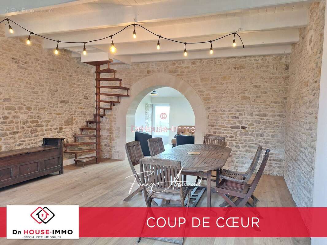 Maison à PUYRAVAULT