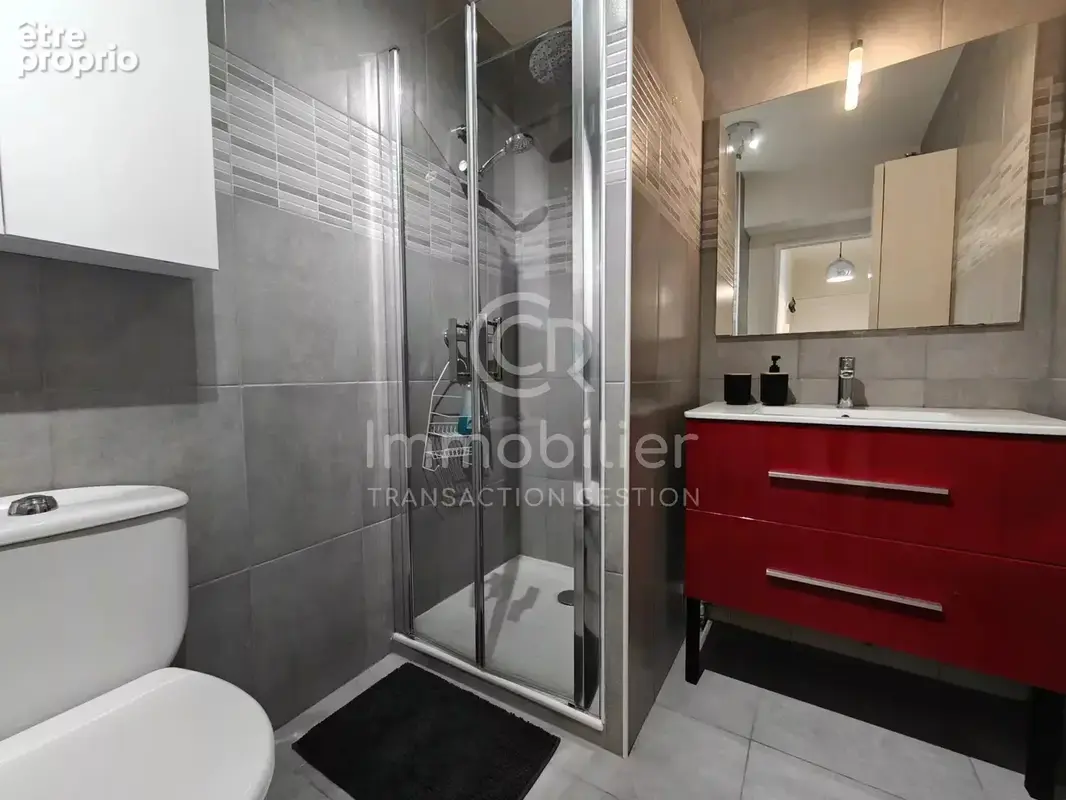 T1 27.33 m² rez-de-jardin sud parking piscine - photo 8