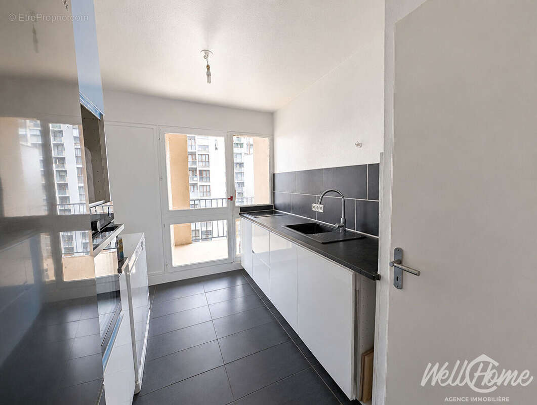 Appartement à SAINT-OUEN-L'AUMONE