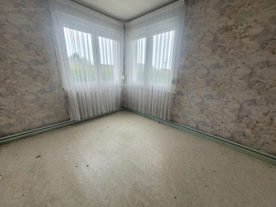 Maison à COURCELLES-LES-LENS