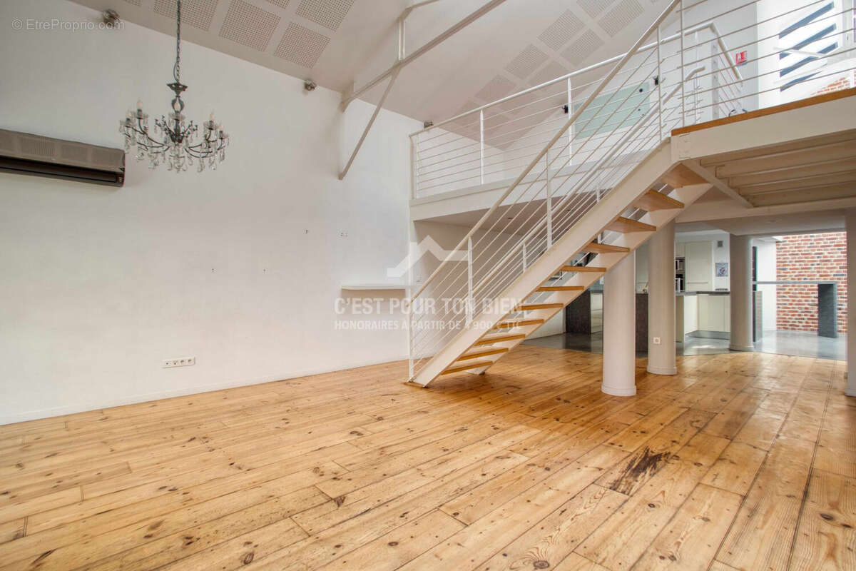 Appartement 180 m² à Loos  - photo 5