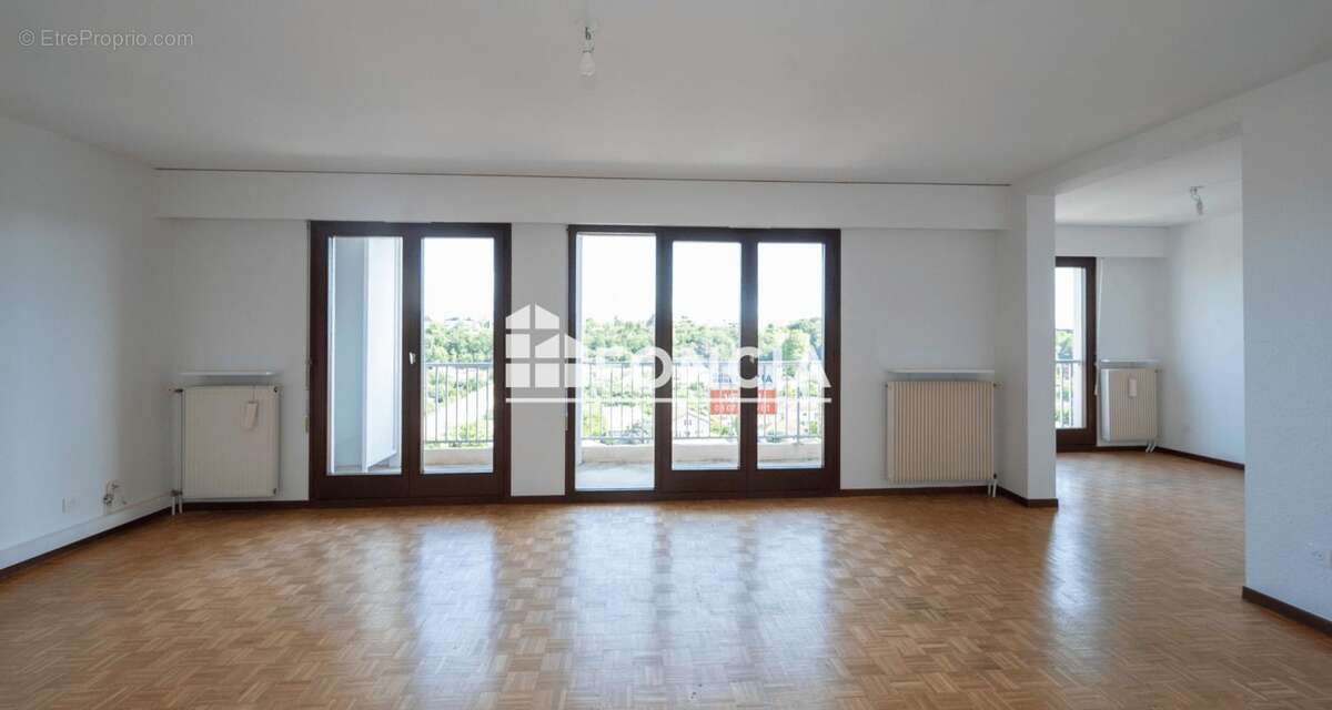Appartement à BOURG-LES-VALENCE