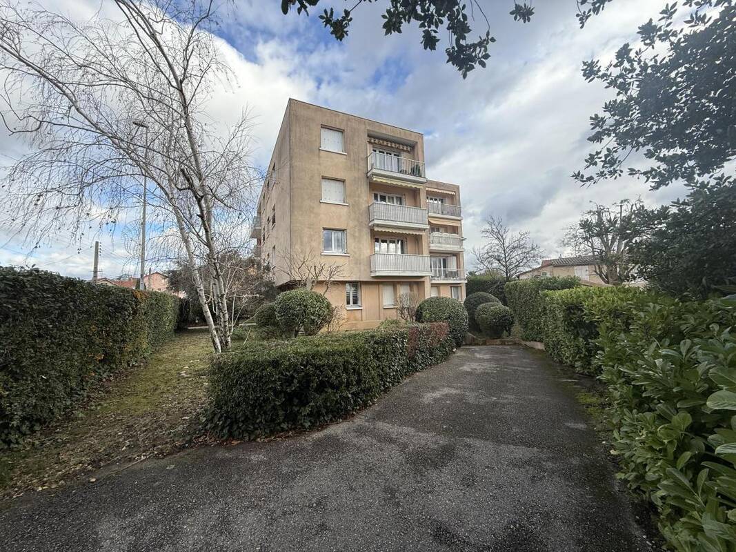 Appartement à GUILHERAND-GRANGES