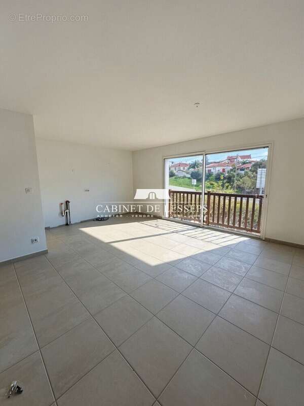 Appartement à BARDOS