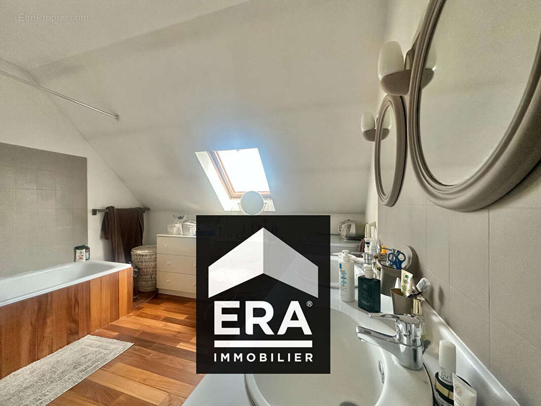 Maison familiale avec grand terrain - Quartier Dix-Arpents - photo 10