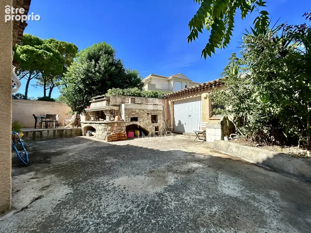 Maison 4 chambres avec jardin et garage - photo 11