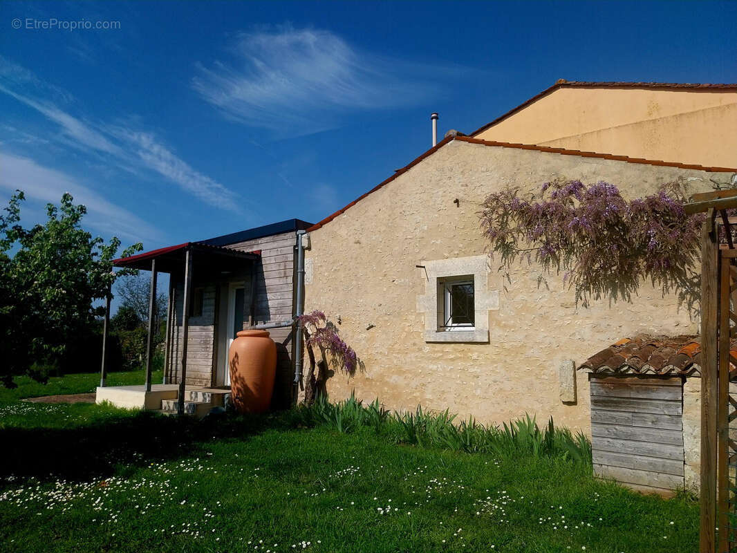 Maison à MESNAC