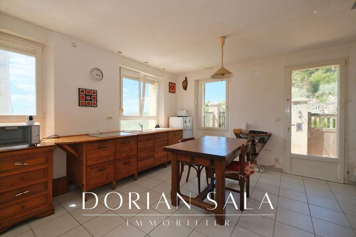 Maison à MARSEILLE-8E