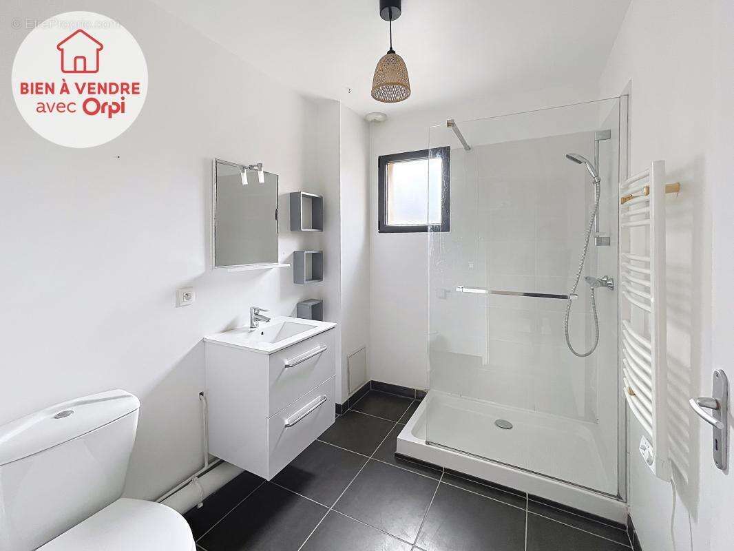 Maison à OINVILLE-SUR-MONTCIENT