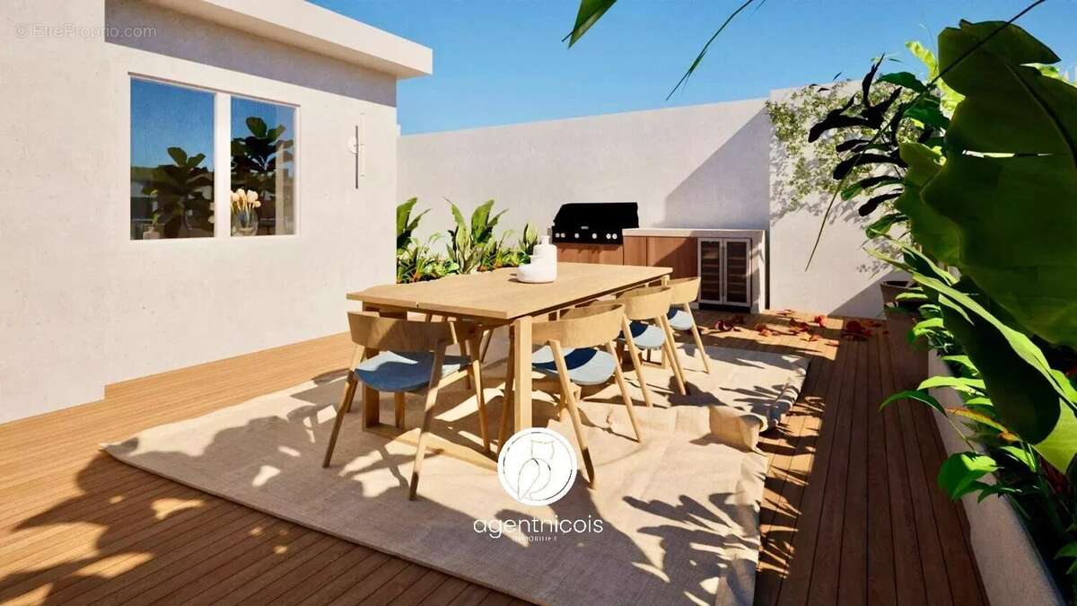 NICE // Carré d'Or - Rue Cronstadt : Appartement 2 pièces - Rénové - Terrasse - Dernier étage - photo 10
