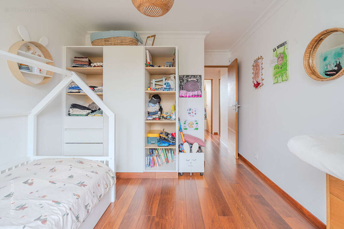 Appartement à LE PLESSIS-TREVISE