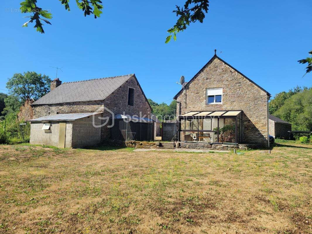 Coup de cœur assuré pour cette authentique maison en pierre - photo 11