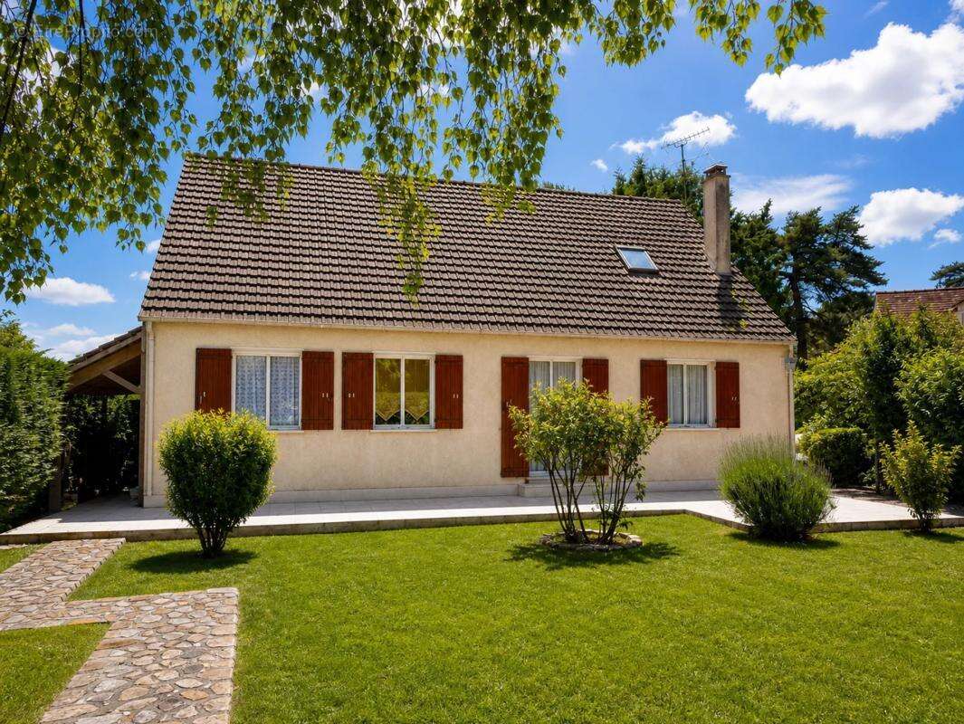 Maison familiale 5 pièces – 112 m² sur terrain de 1 012 m² - photo 2