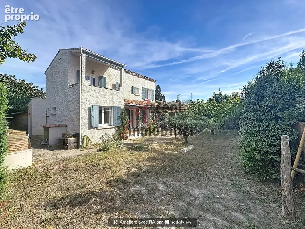 Mollégès, maison  3 chambres avec jardin - photo 3
