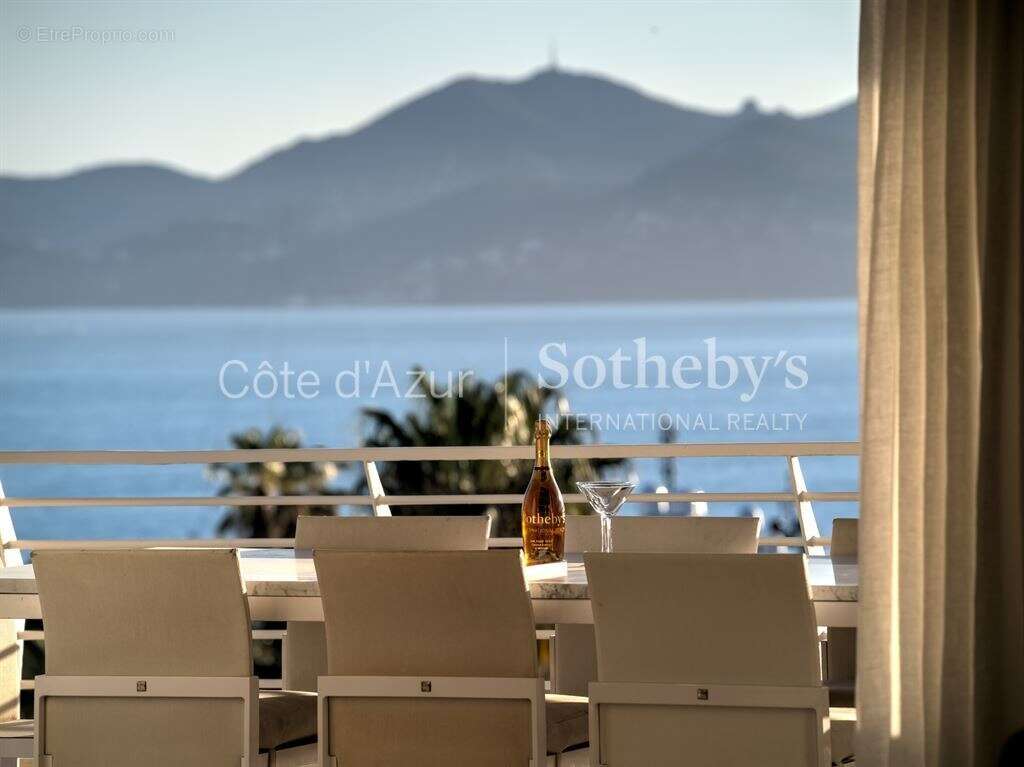 Appartement à CANNES