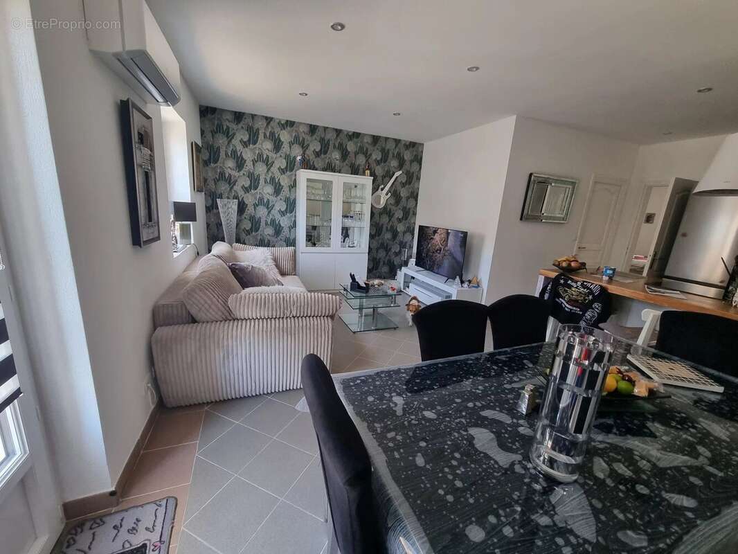 Appartement à GONFARON