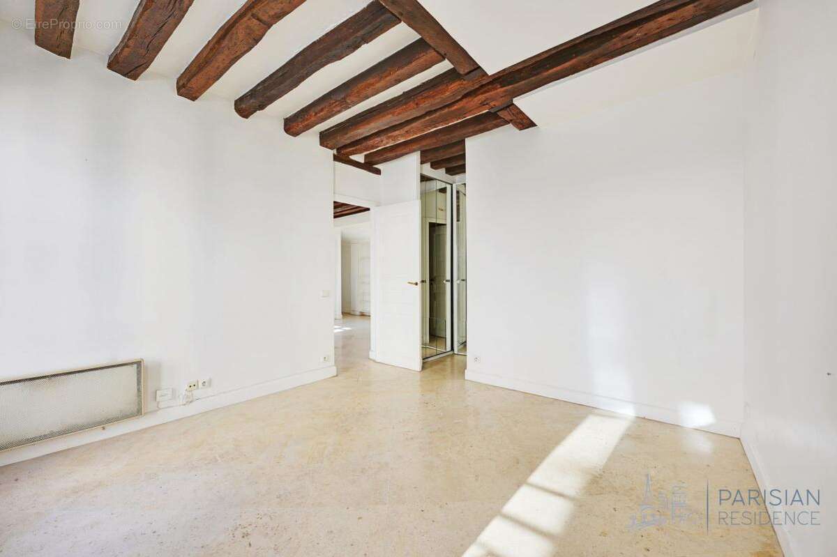 Appartement à PARIS-5E