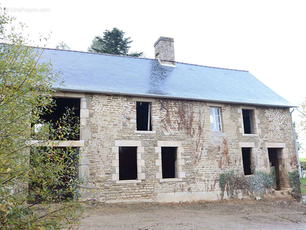 Maison à LE TEILLEUL