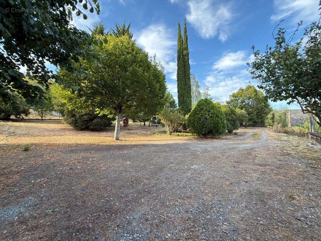 Maison de 8 pièces de 240 m² à Sainte-Maure-de-Touraine - photo 10