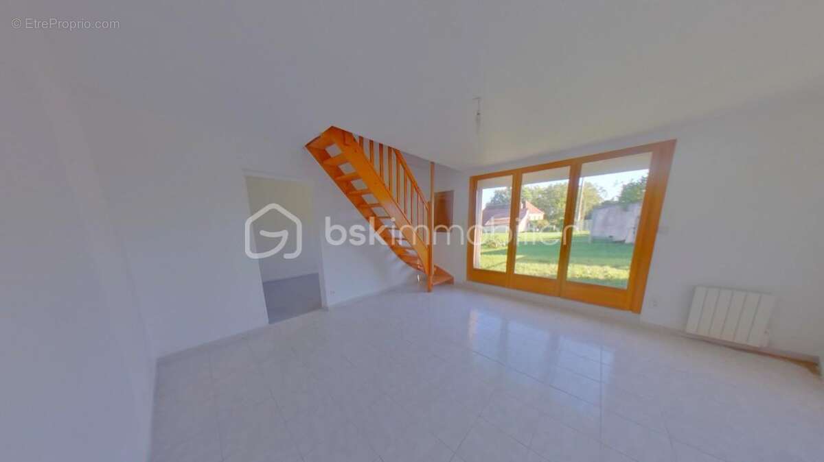 Longère de 92 m² sur 4065 m² de terrain - photo 2