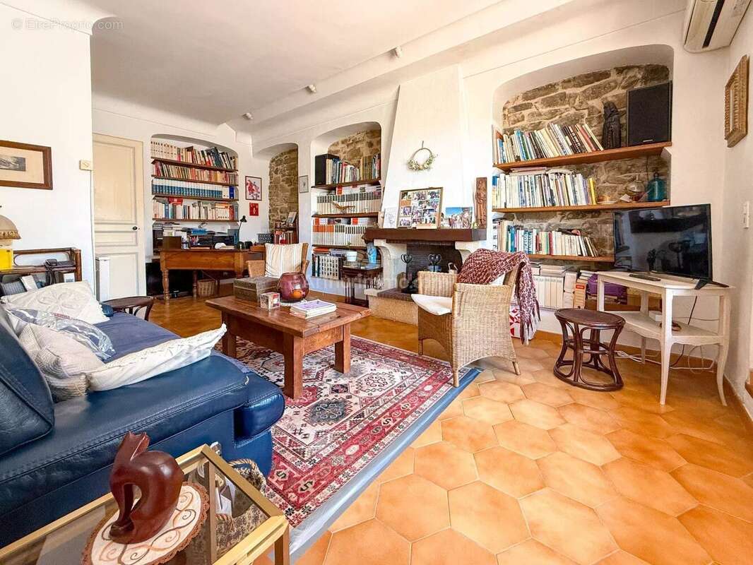 Appartement à DRAGUIGNAN