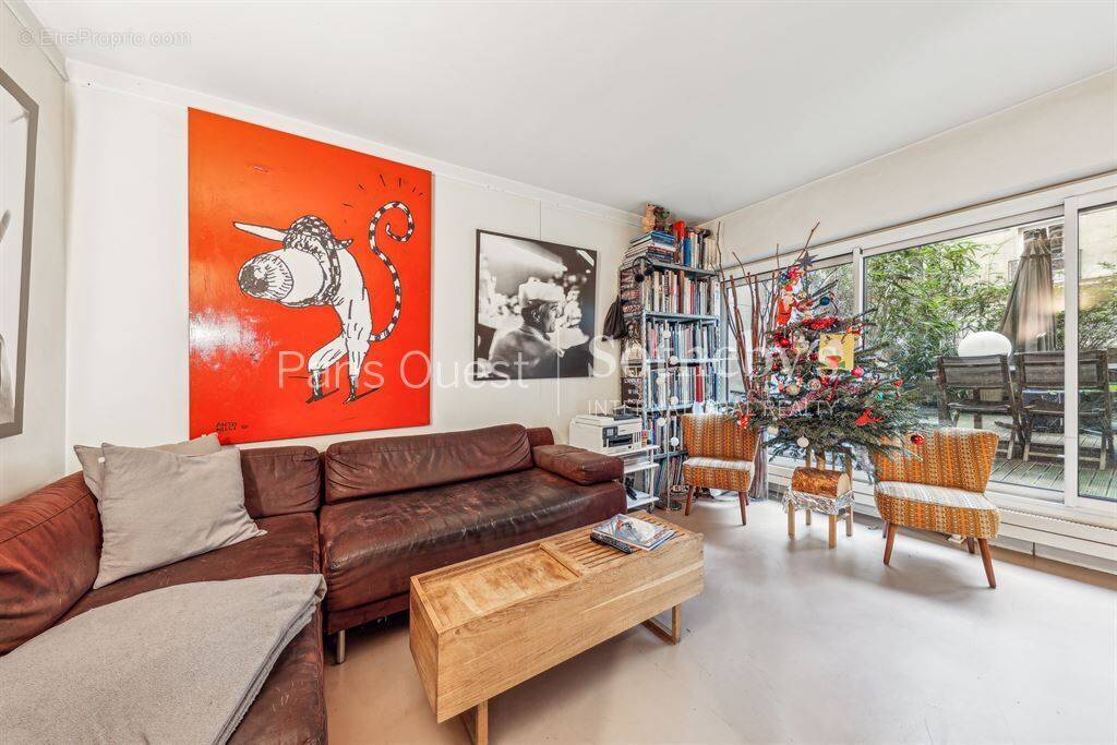 Appartement à PARIS-10E