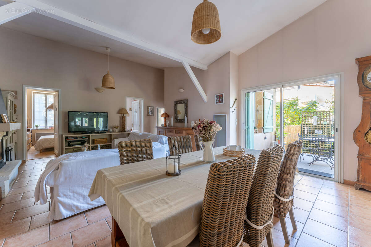 Maison à LESTIAC-SUR-GARONNE