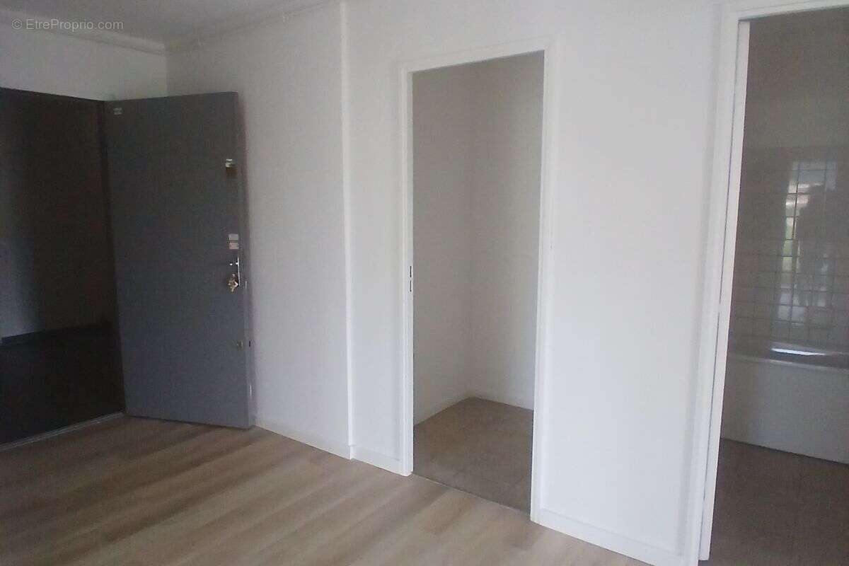 Appartement à MARSEILLE-11E