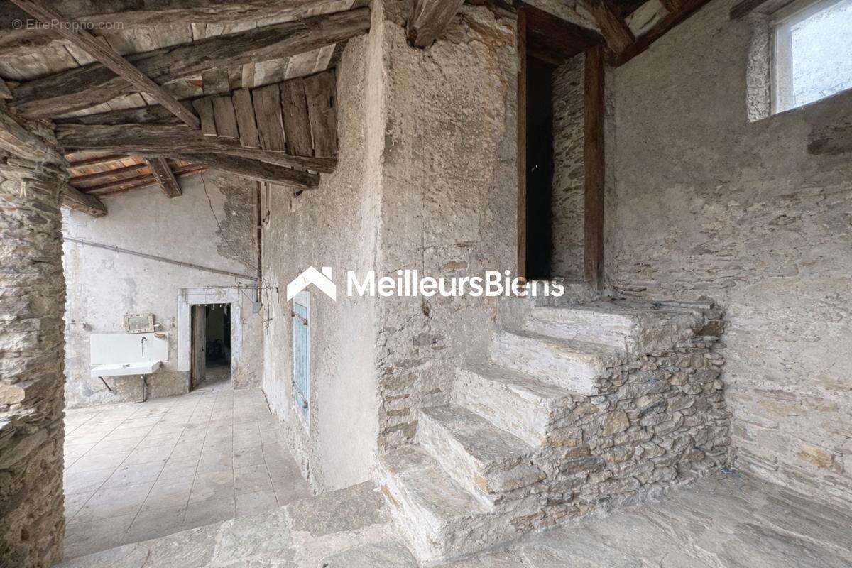 Maison à MALBOSC