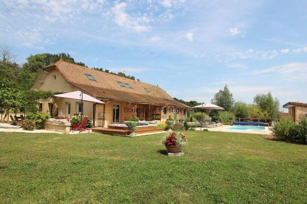Maison à TOURNUS