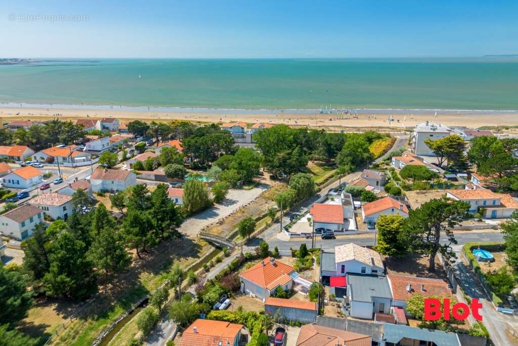 Maison à SAINT-MICHEL-CHEF-CHEF