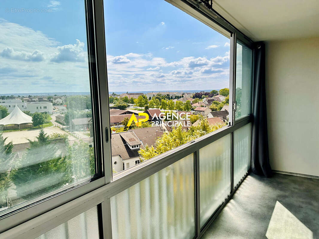 Appartement à SARTROUVILLE