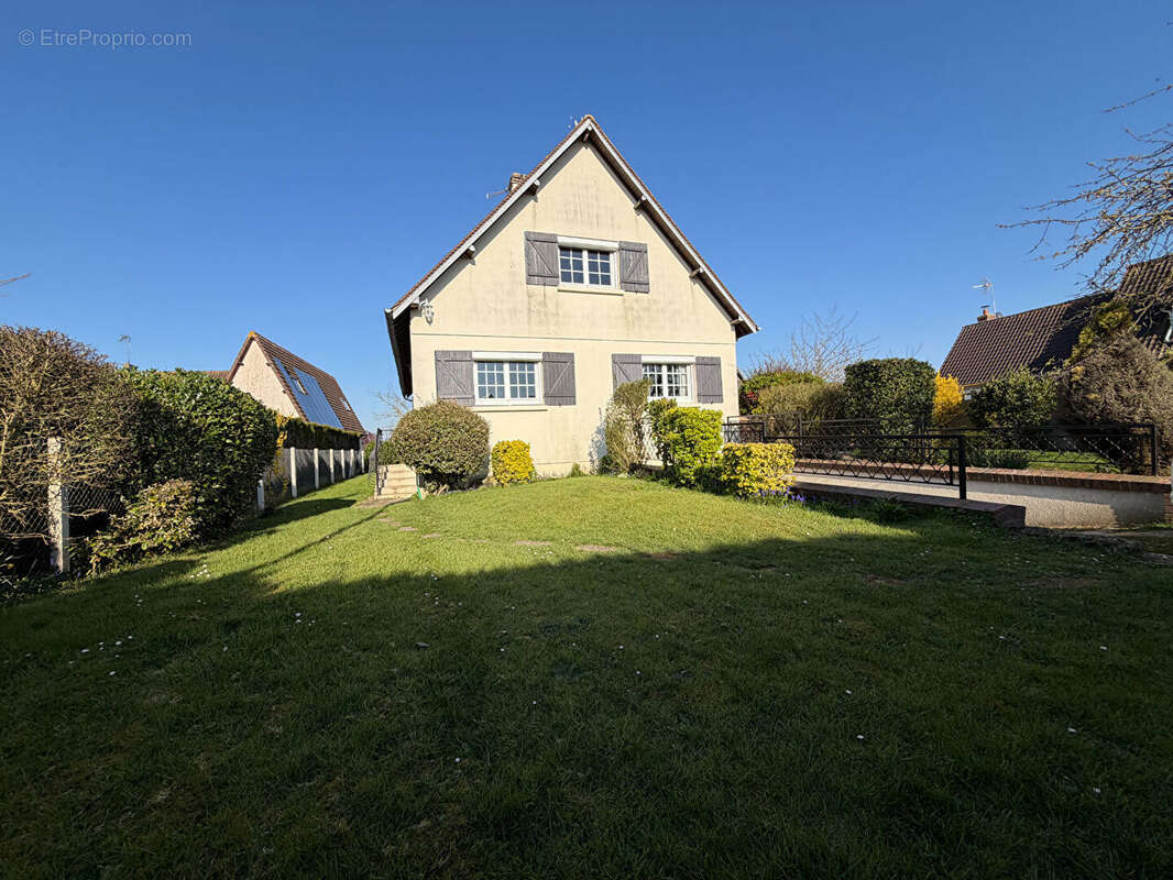 Maison à CAUGE